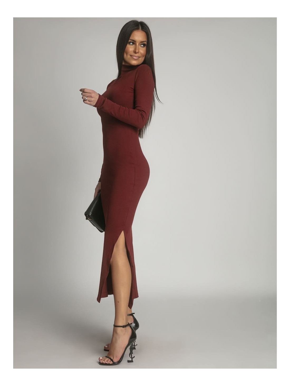 Cotton fitted maxi dress with a turtleneck, burgundy FG680